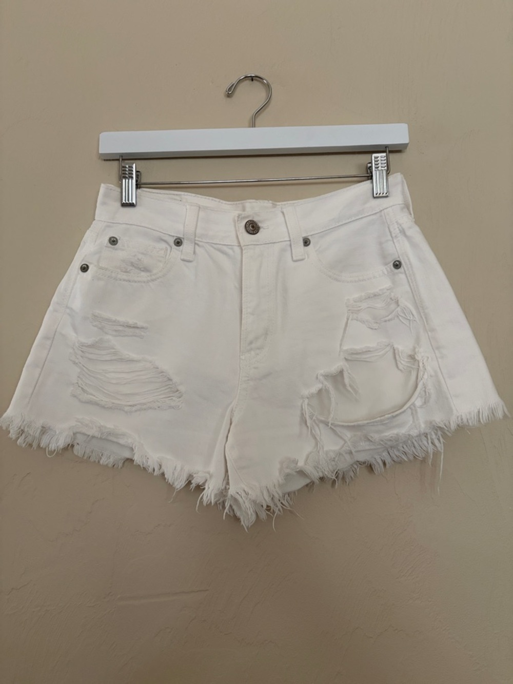 American Eagle Outfitters White Distressed Denim Shorts. Great Condition!